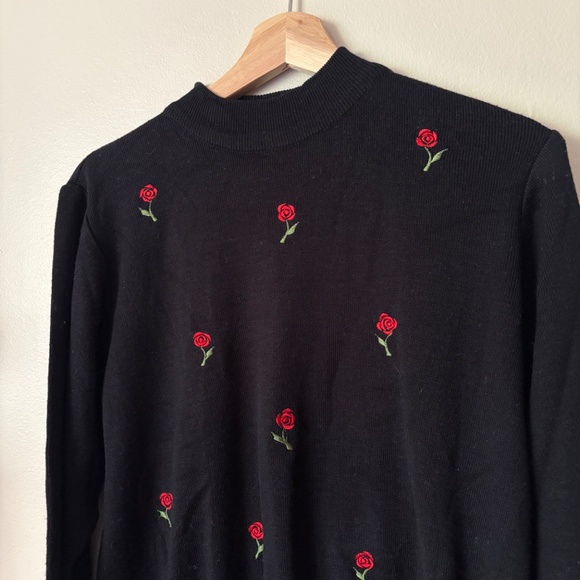 SOLD // Vintage Rose Embroidered Black Sweater - Picture 2 of 4